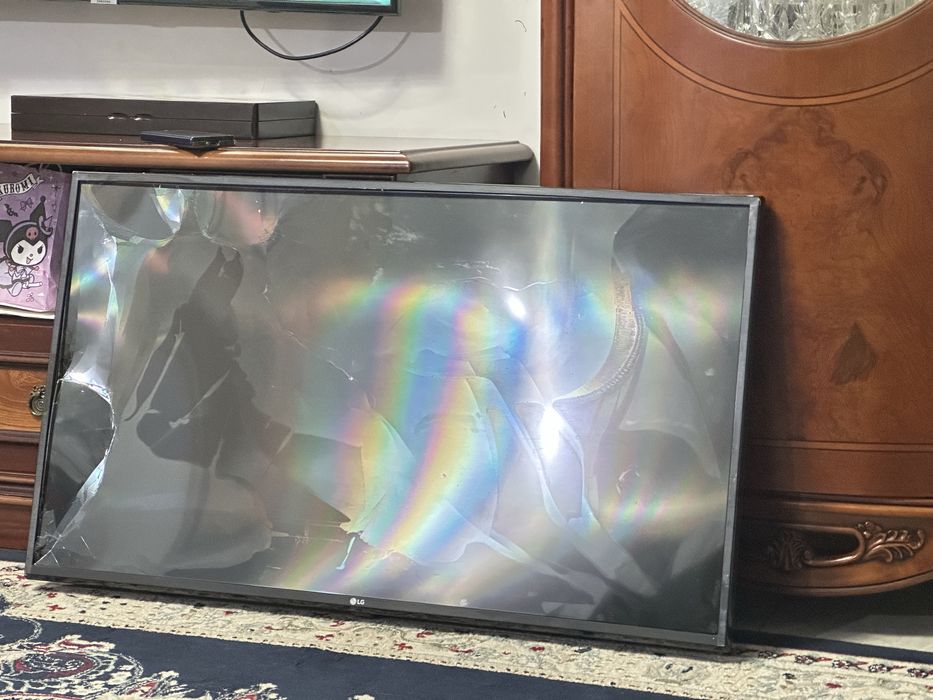 Телевизор на запчасти