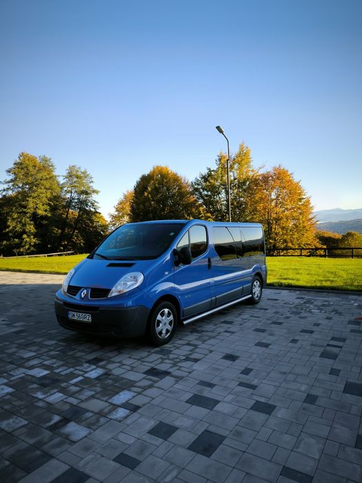 Închirieri microbuze închiriez dube 8+1 închiriere trailere remorci 6m