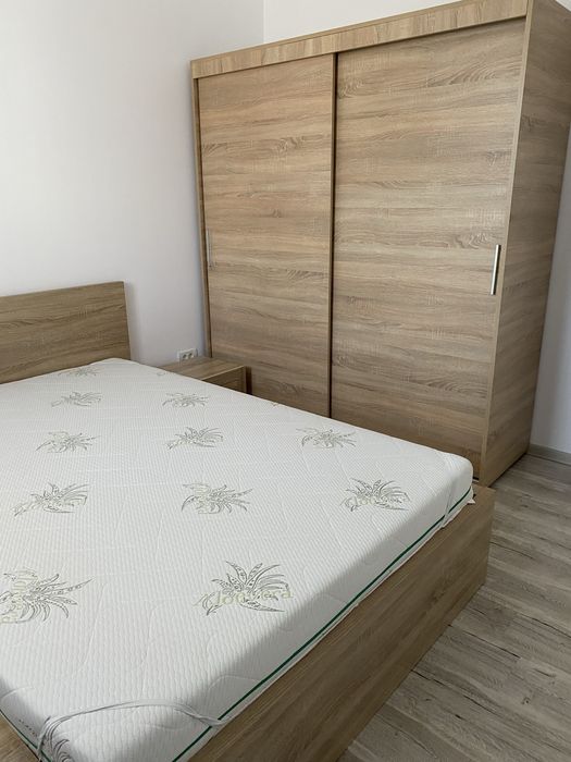 Inchiriez apartament