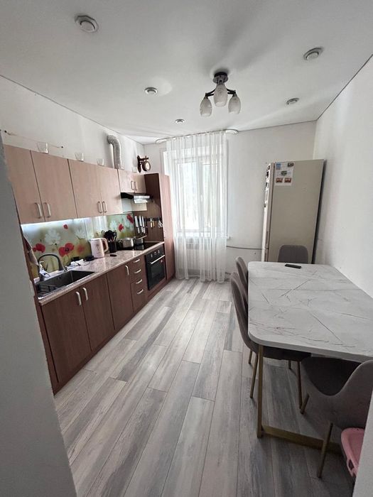 Продам трех комнатную квартиру