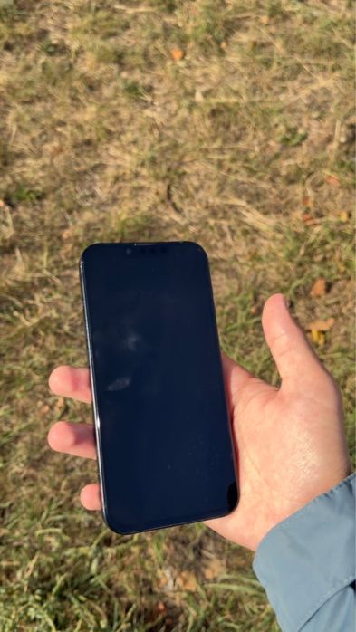 Продам iPhone 13  айфон 13 аифон 13