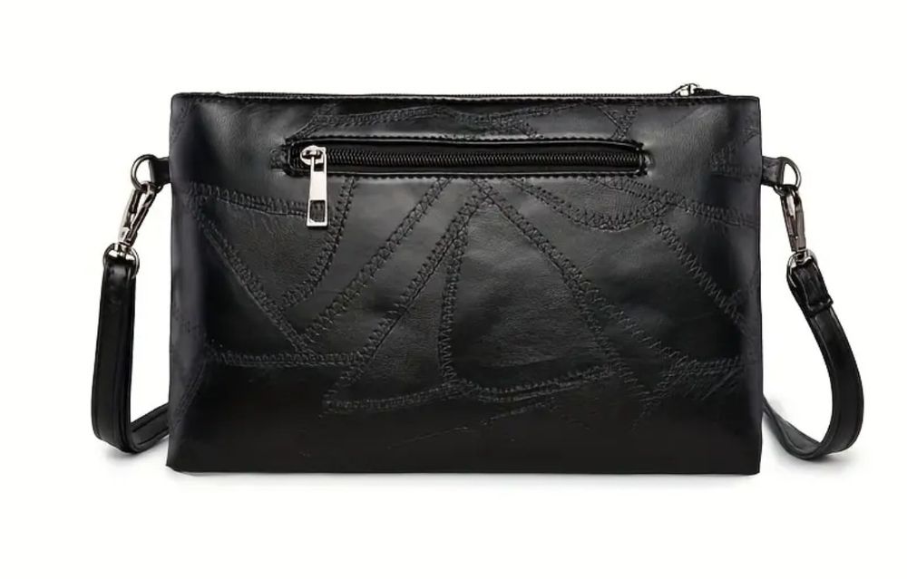 Дамска черна чанта с дълга дръжка