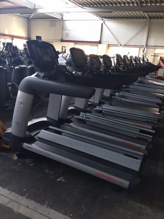 Benzi alergare profesionale technogym life fitness