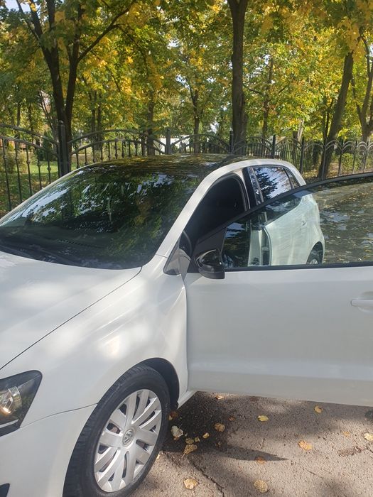Volkswagen Polo abia înmatriculat