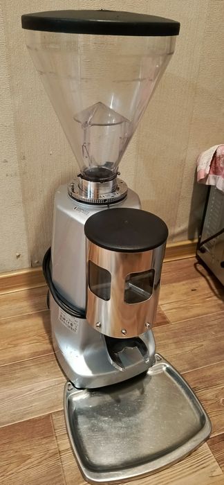 Профессиональная Кофемолка Mazer