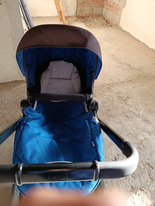 Продам коляску  чика