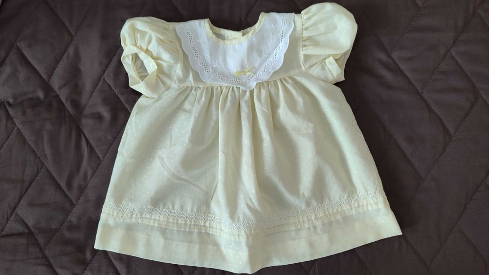 Детски дрешки от моята дъщеря.