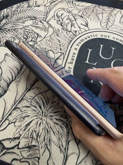 Huawei P20 Lite 4/64gb - отлични