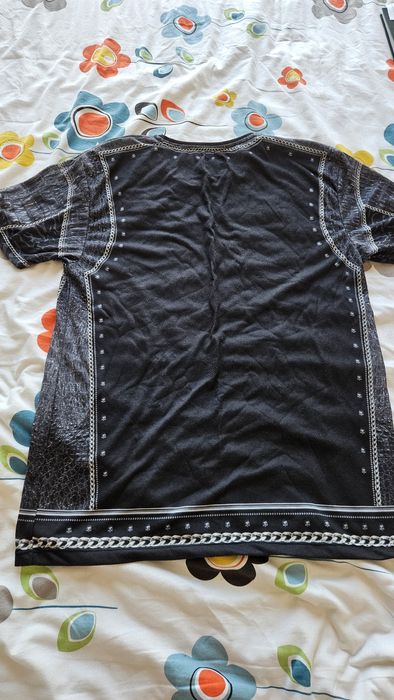 Продавам Тениска Зара