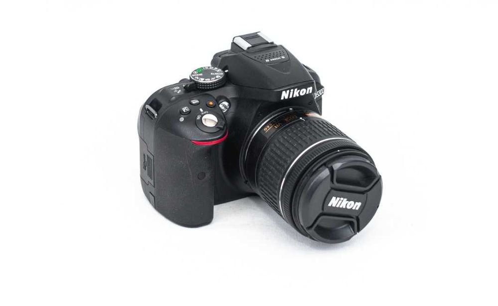Nikon D5300 - Kit + 18-55mm - 2.400 de cadre - Aparat foto DSLR