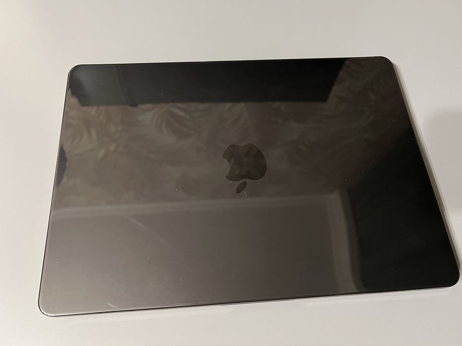 MacBook Air M2, 2022 13 дюймов