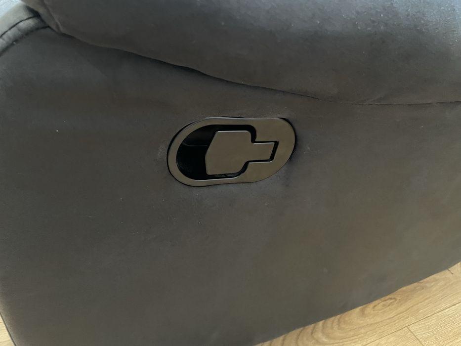 Диван с релакс механизъм