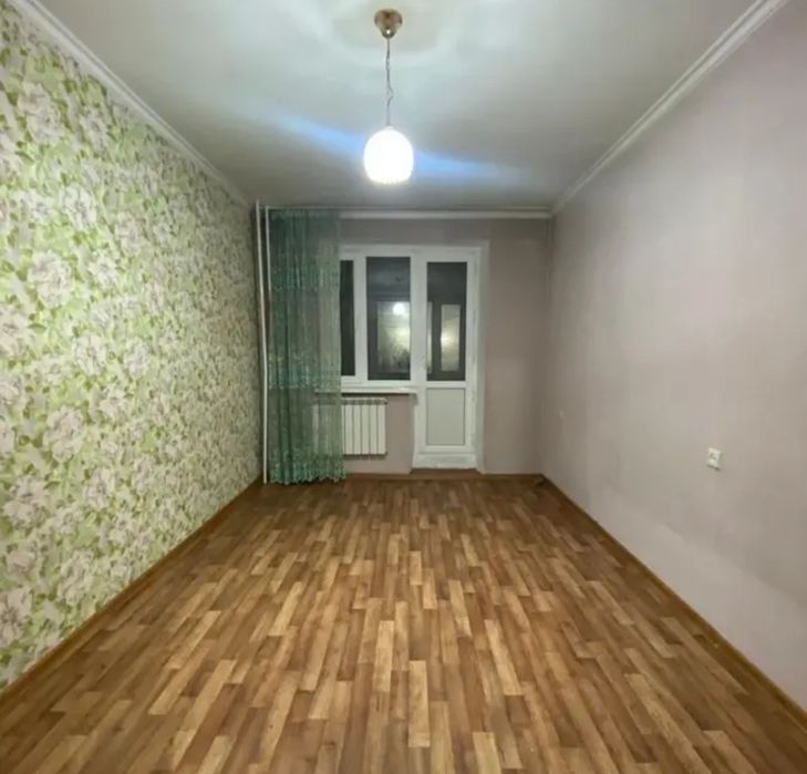 продам 3-х ком. гарышкер 4-этаж