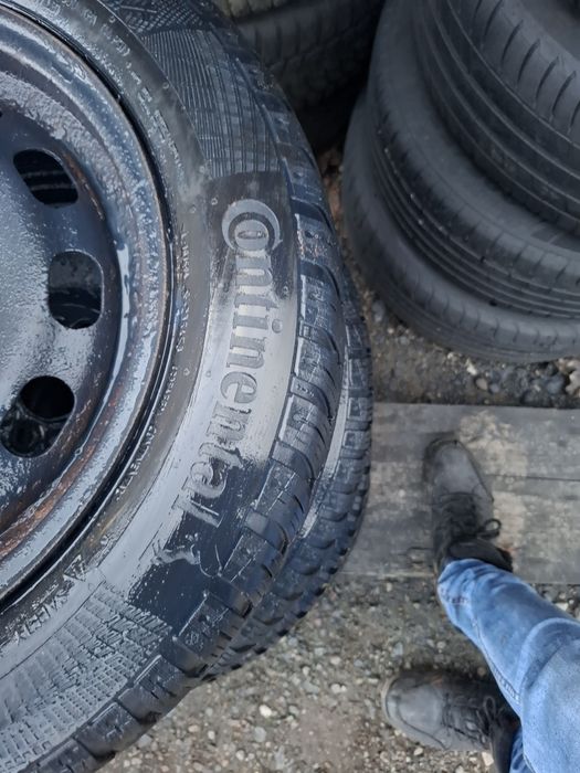 Vand set 4 roti R 14 ford fiesta au anvelope 175 65 14 iarna bune