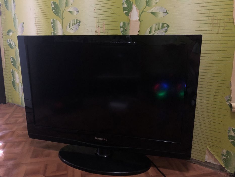 Телевизор Samsung 32 дюйма
