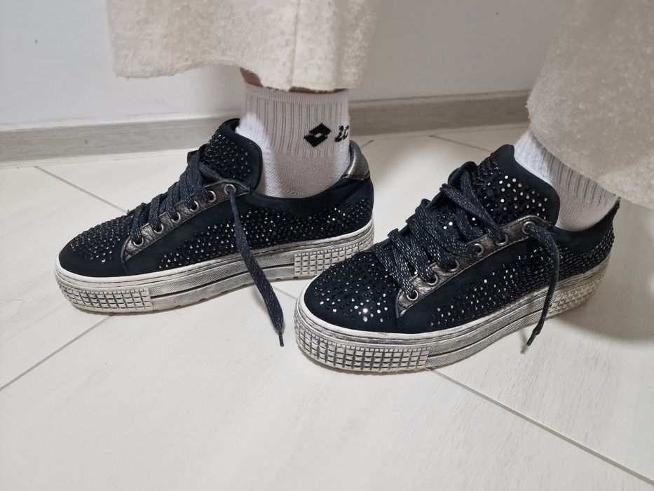 Adidasi / Tenesi Miglio / Made Italy / Alb Murdar / Piele Intoarsa

Ma