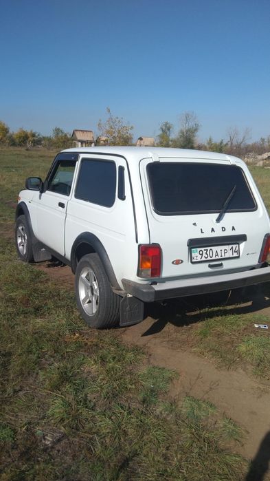 Продам авто нива