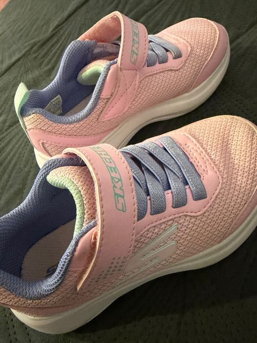 Adidasi  copii Sketchers fetite