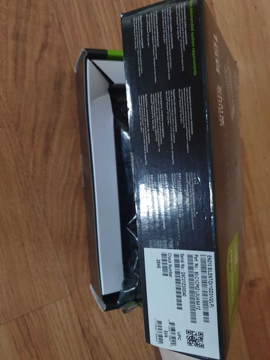 Продам в упаковке видеокарту Geforce 210