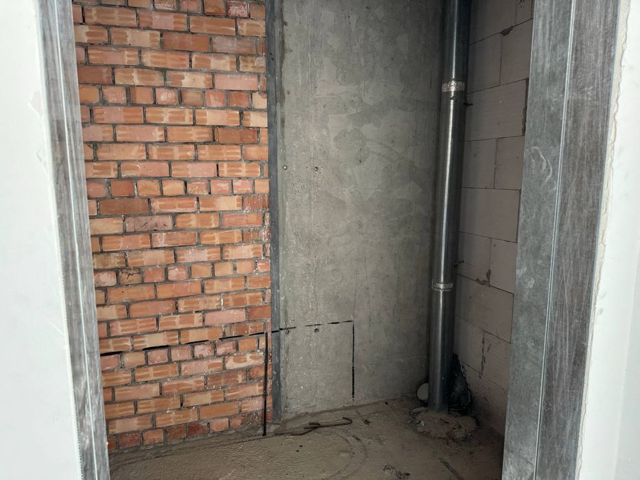 1 хонали 2 этажда NRG Jomiy 40,53 квадрат метр. 59000 келишамиз