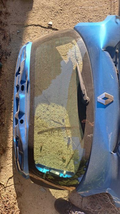 Задно стъкло за Рено Зое и аксесоари