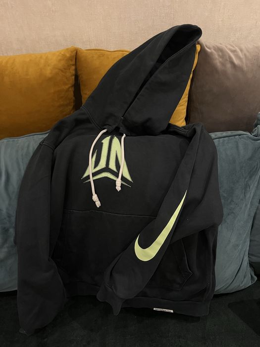 Compleu Nike Limited Edition