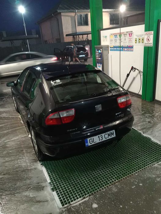 Vând Seat Leon ,