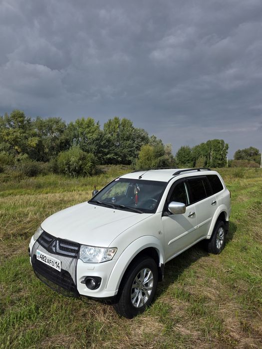 Продам Мицубиси паджеро спорт