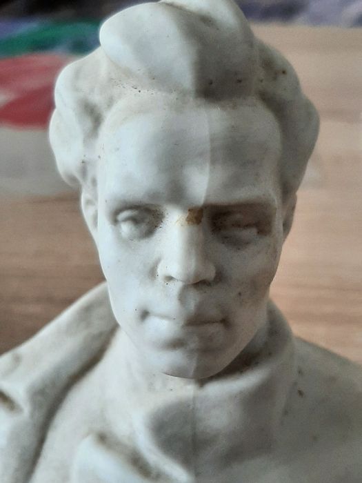 , гривна със зодия, и гривна за здраве и късмет и нови украси