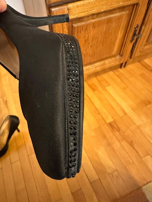 Pantofi stiletto negri din satin, mărimea 35, toc 9 cm