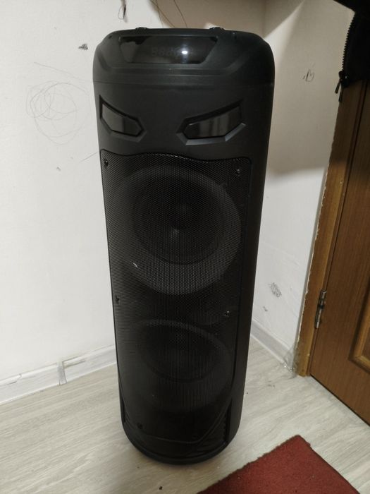 Продам блютуз колонку