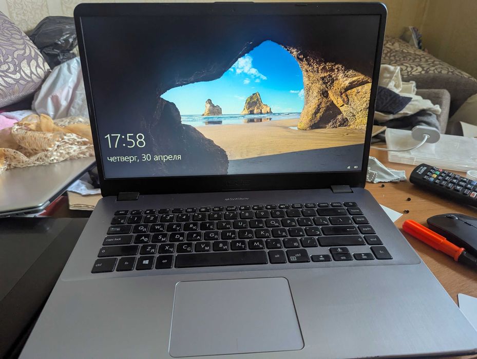 Asus x505 Ryzen 5 Vega 8