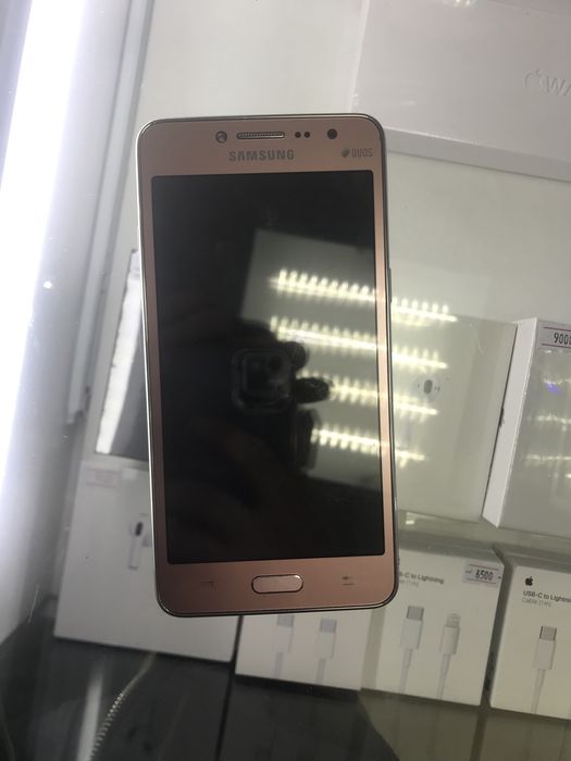 Продам срочно телефон