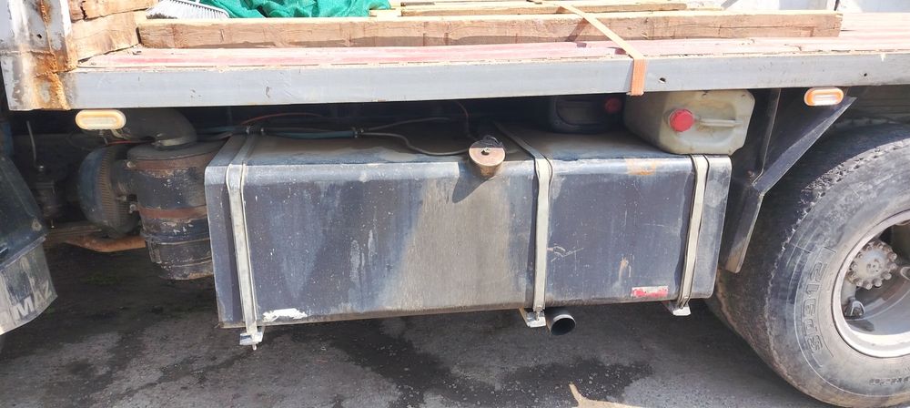 Камазга 500 литерли дизелний бак сотилади