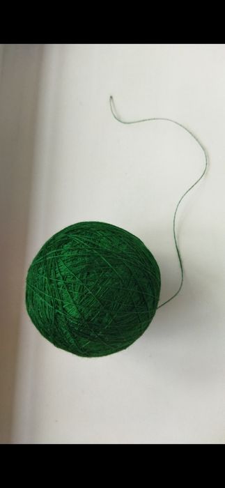 Замки- молнии, пряжа, спицы