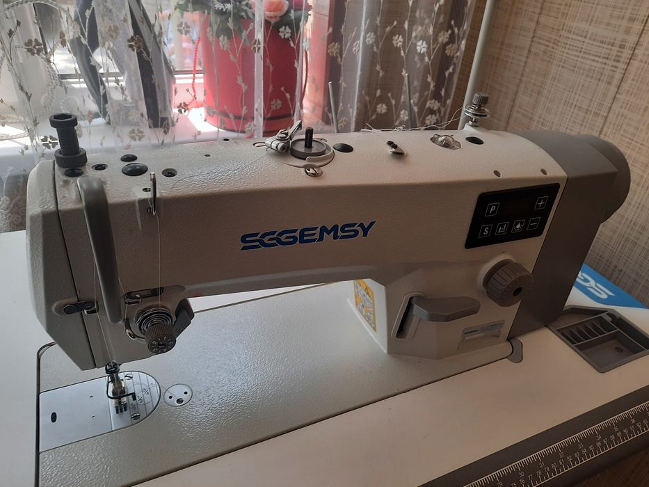 Продаётся швейная машина SGGEMSY