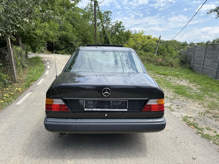 MERCEDES-BENZ E-Class 1987 — imagine 5