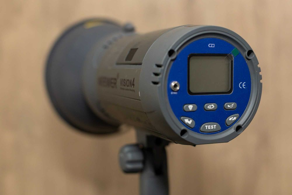 Vand Neewer Vision 4 bliț de studio exterior 300W