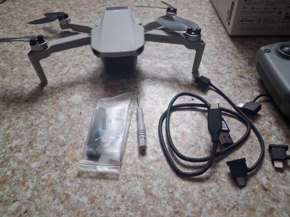 Продам дрона dji mini 2 se