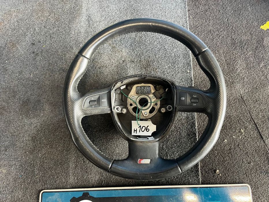 Оригинален волан за Ауди Audi 8P0419091 A3 Q5 F1 пера ном 106