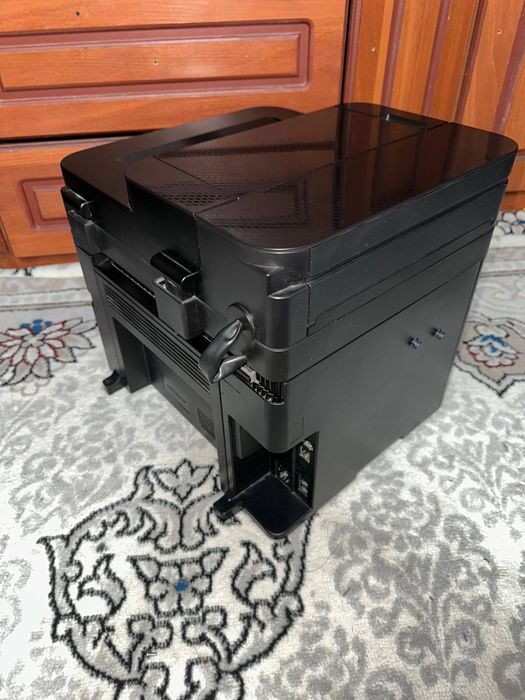 Срочно продам лазерный черно белый принтер 4в1