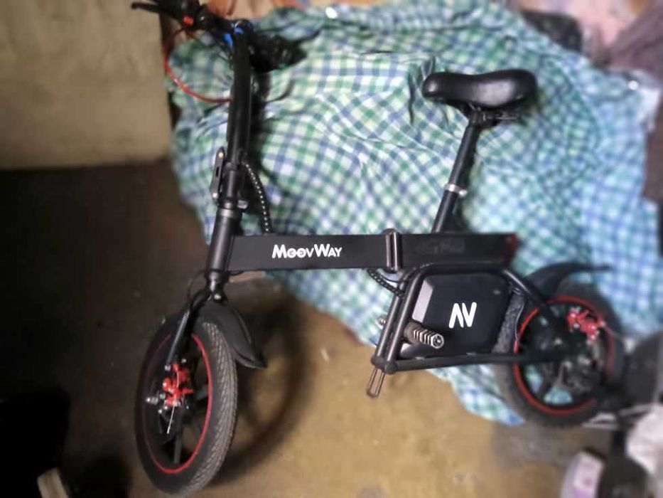 Електрическа тротинетка, скутер 250 и 350W пъргави, батерия зарядно ОК