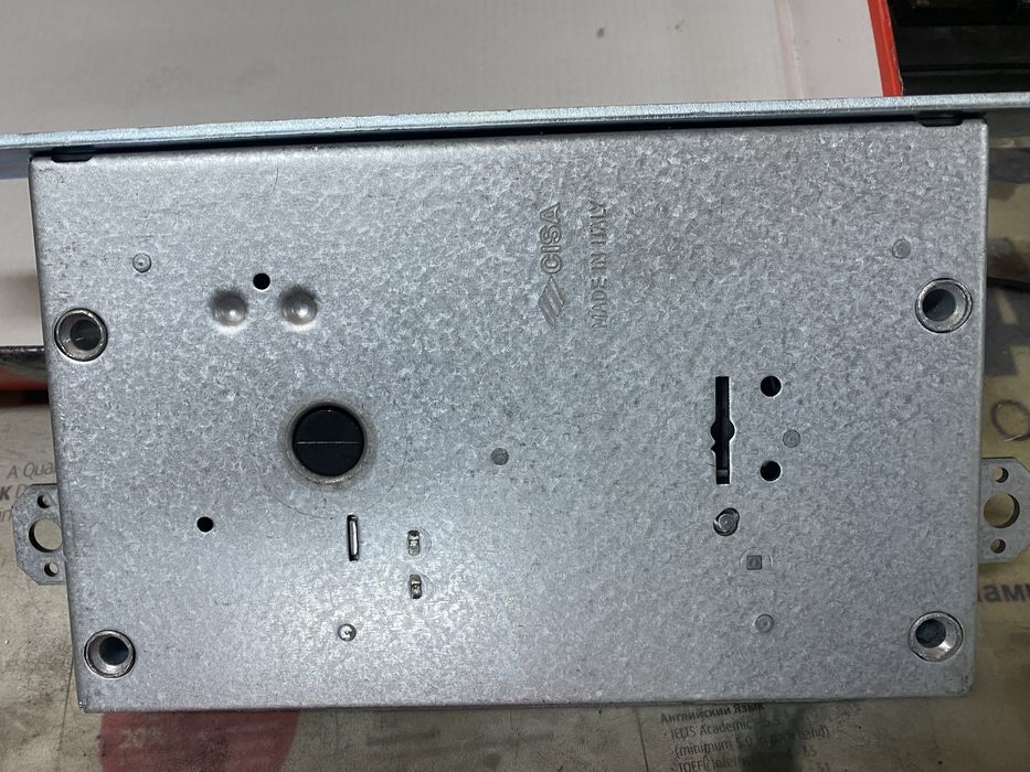 Новый врезной замок cisa