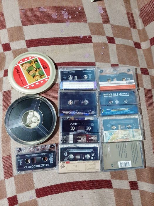 Vând casete audio muzica românești în stare bună