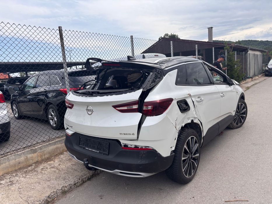 Opel Grandland X Hybrid за части
