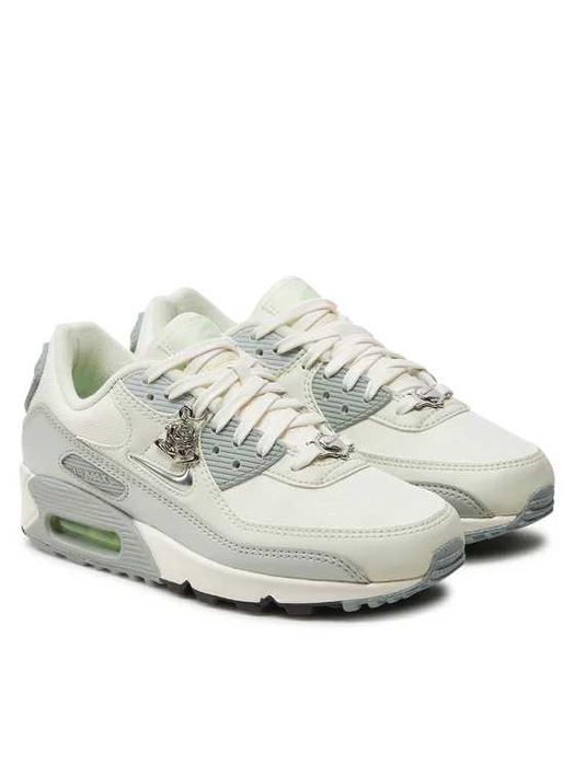 Nike - Air Max 90 Se FN6948 100 Бял номер 37.5 Оригинал Код 6023