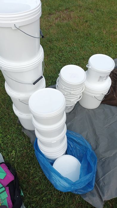 Galeti plastic albe alimentare