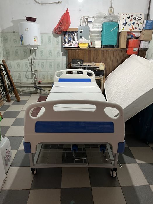 Инвалидная кровать