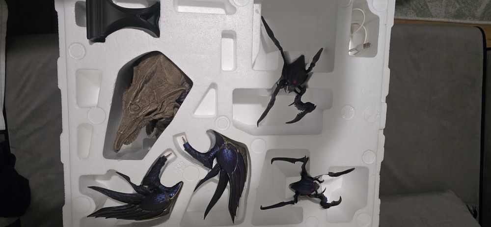 League of legends kai sa оригинална статуя. (фигура)