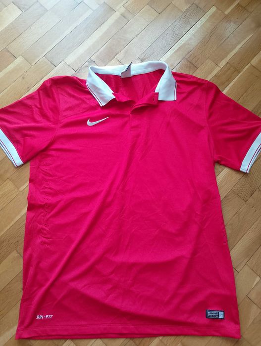 Оригинални тениски NIKE